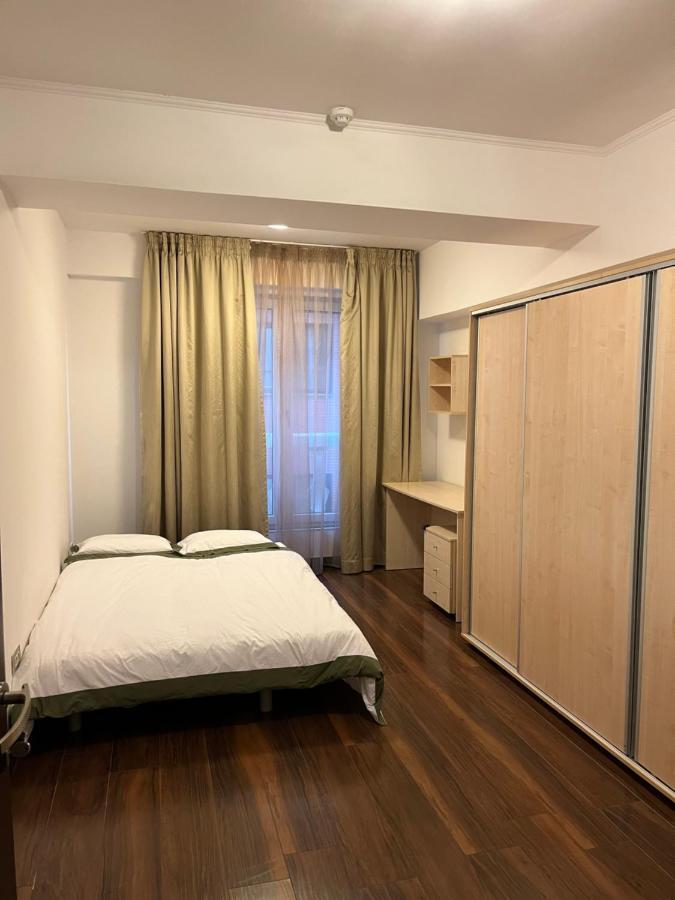 Large 2 Bedroom Apartment Soseaua Nordului Bucharest Luaran gambar