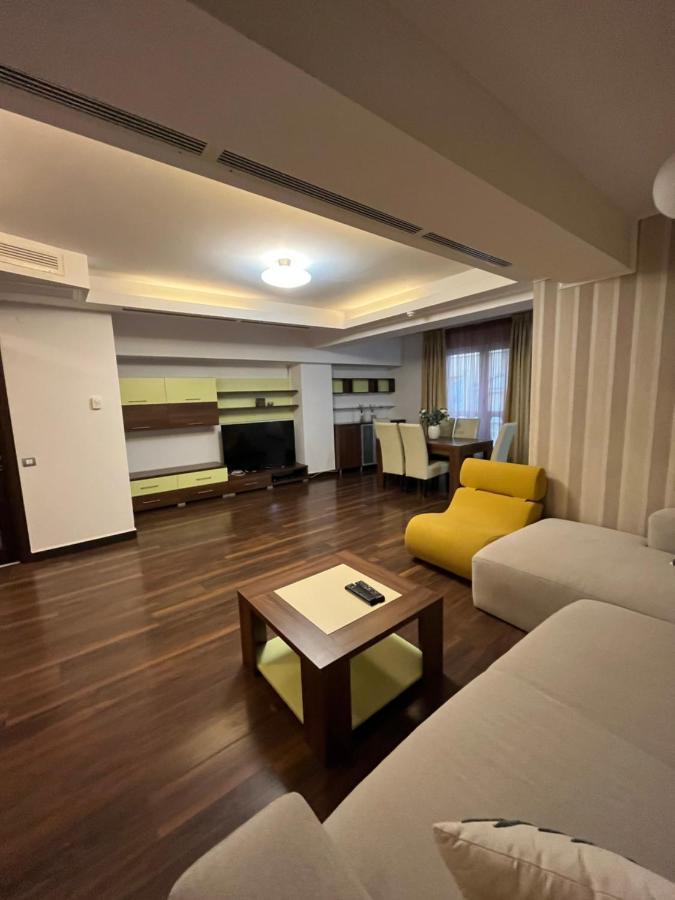 Large 2 Bedroom Apartment Soseaua Nordului Bucharest Luaran gambar