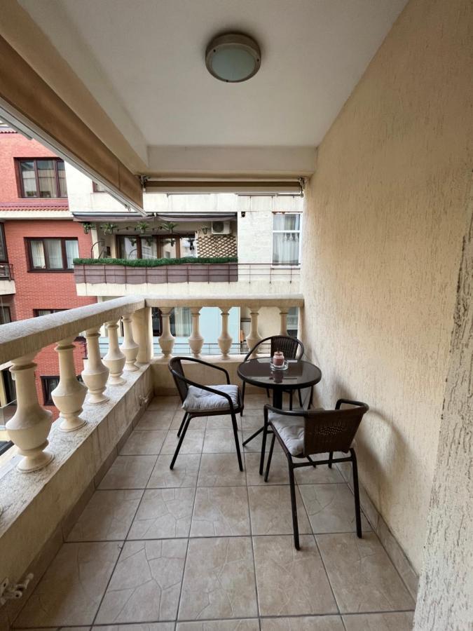 Large 2 Bedroom Apartment Soseaua Nordului Bucharest Luaran gambar