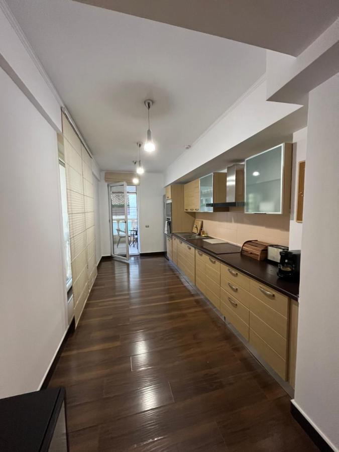Large 2 Bedroom Apartment Soseaua Nordului Bucharest Luaran gambar